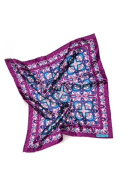 Red-Violet Fancy Quatrefoil Print Pocket Square